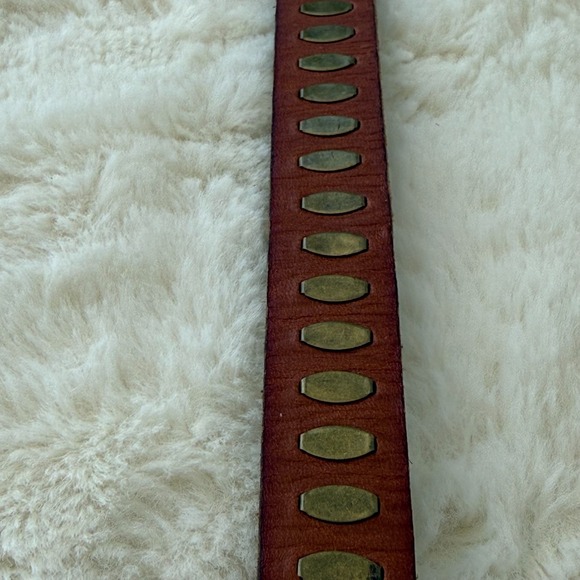 Fossil Women's Brown Leather Brass Tone Studded Belt. Size Small - Picture 2 of 8